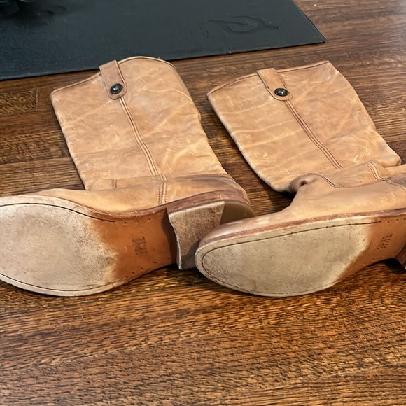 Frye Boots size 9 - Picture 3 of 5